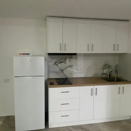 Lejdon Daily Apartmán Shëngjin