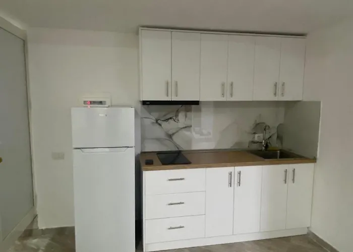 Lejdon Daily Apartamento Shëngjin
